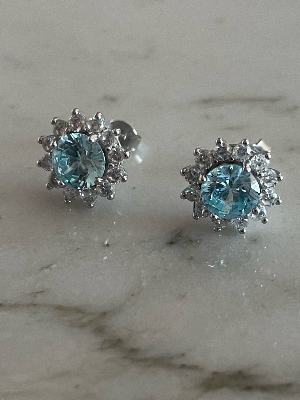 Stunning 925 Sterling Silver Blue Topaz Halo Stud Earrings Cubic Zirconia CZ